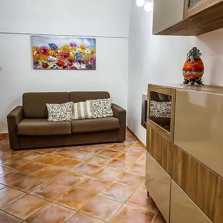 Holiday home Casa Con Giardino Al Centro Al Cancello