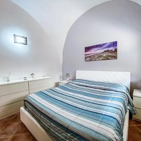 Casa Con Giardino Al Centro Al Cancello Holiday home *