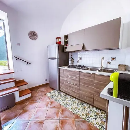 Holiday home Casa Con Giardino Al Centro Al Cancello Formia